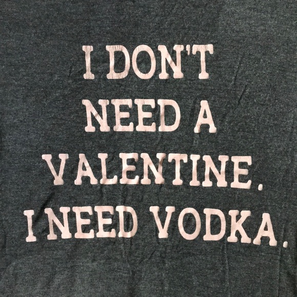 $7 MOVING SALE! Graphic tee - Picture 2 of 4